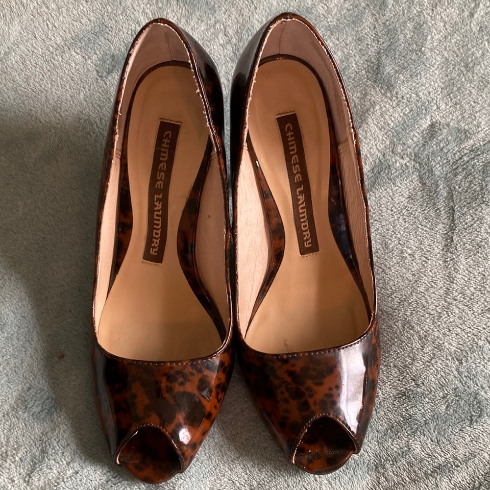 Chinese Laundry Brown Peep Toe Heels